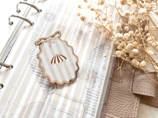 Enamel clip: Little delights
