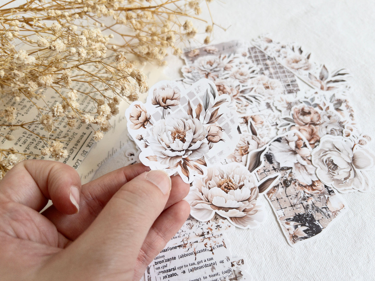 Deco sticker flakes: Amantea collection (Set of 18)