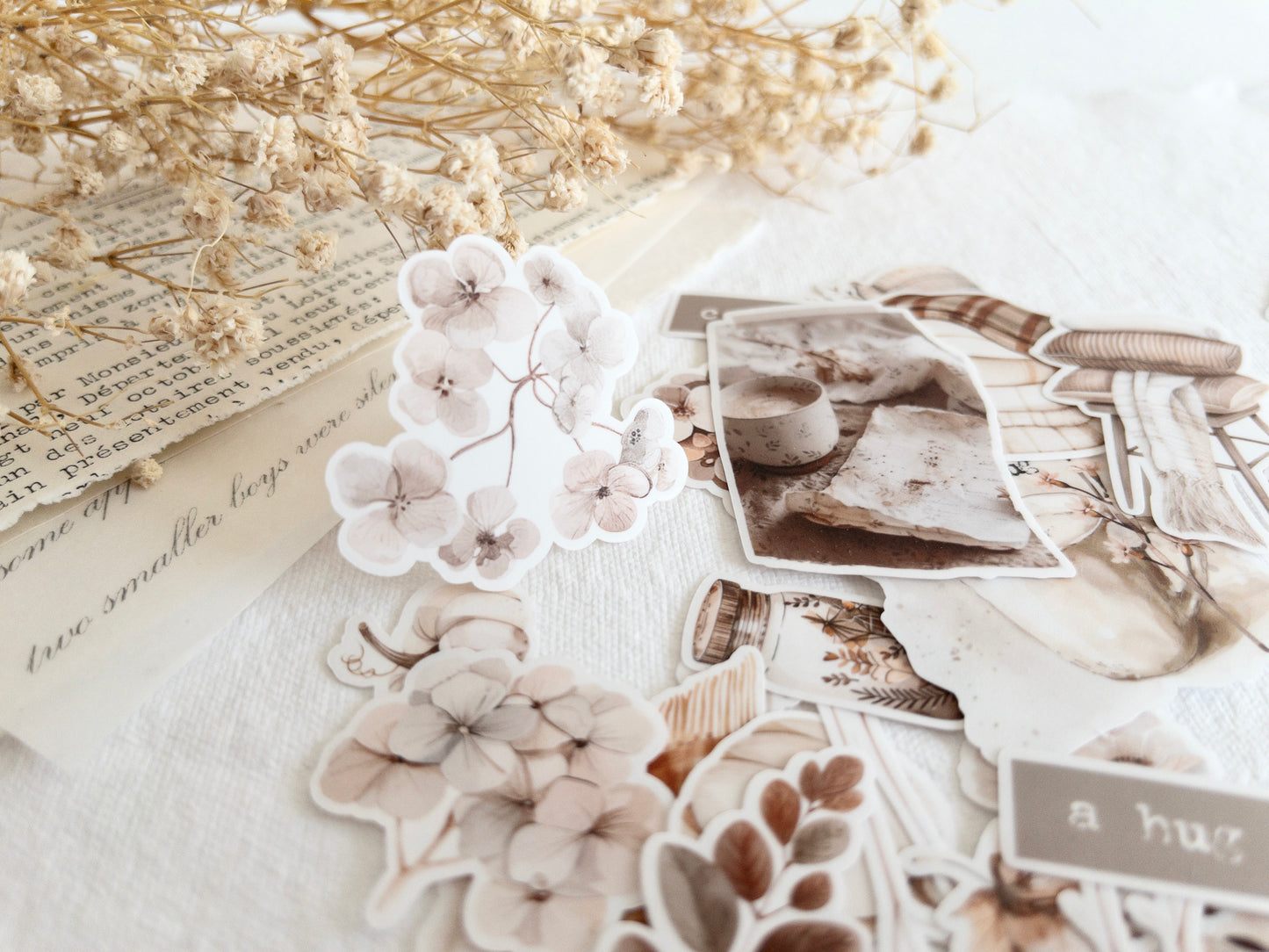 Deco sticker flakes: Autumn collection (Set of 36)