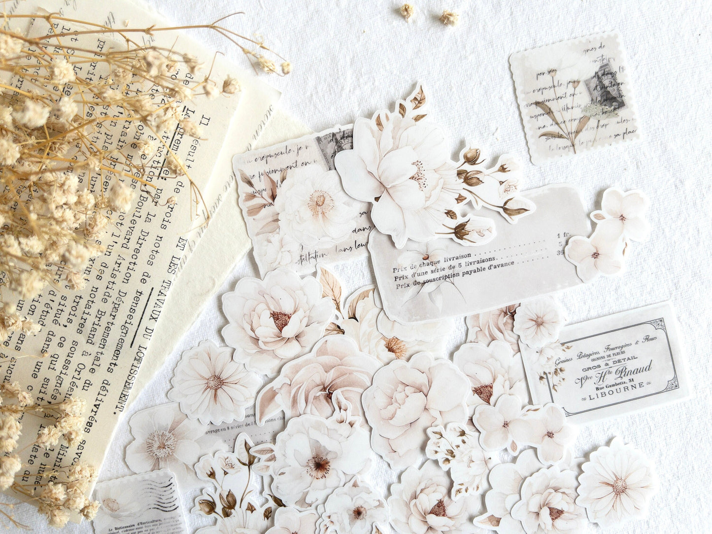 Floral sticker flakes: White blooms collection (Set of 30)