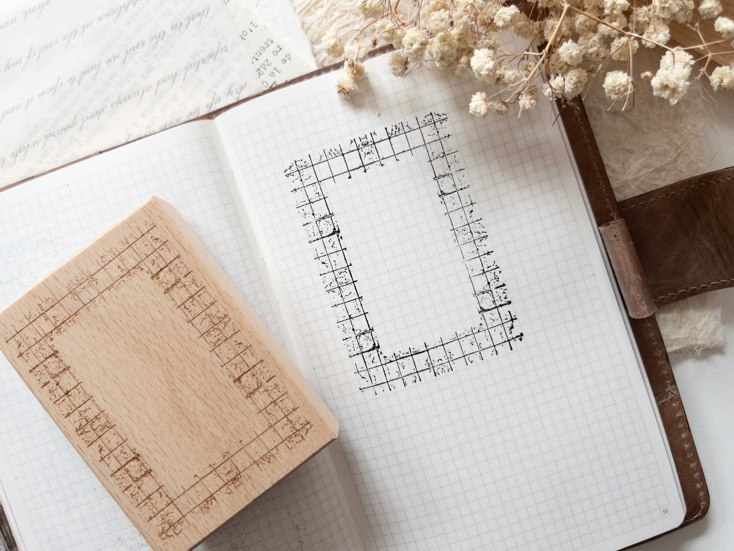 Rubber stamp: Grid frame (French romance collection)